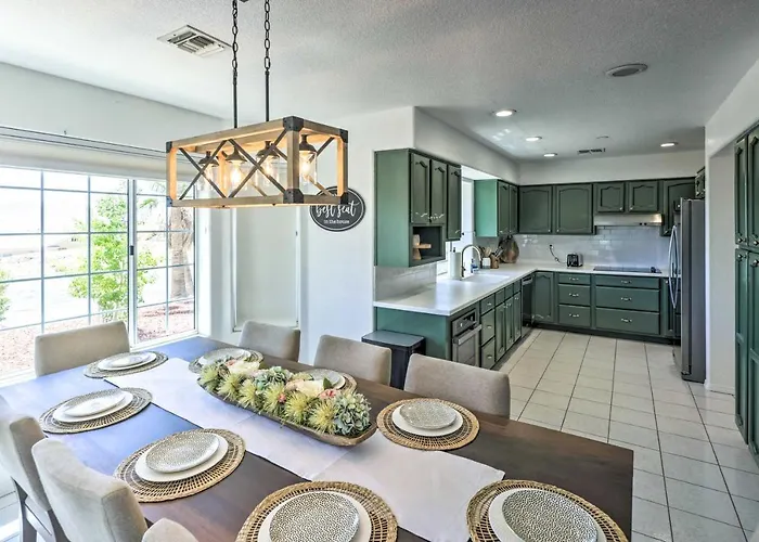 Holiday home Luxe W/ Detached Casita & Furnished Patio! *
