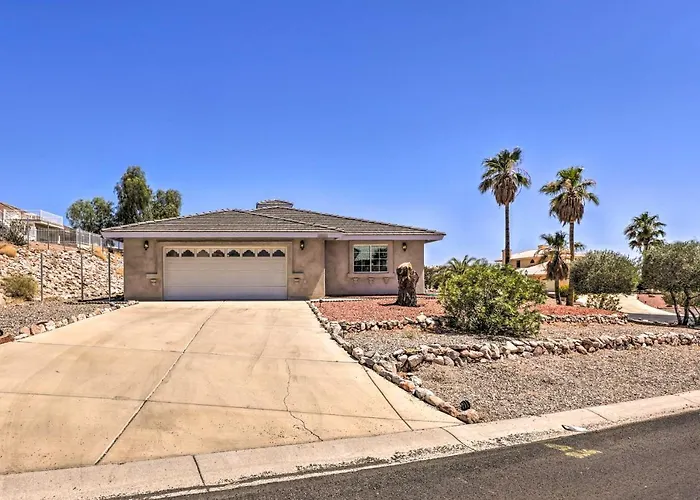 Holiday home Luxe W/ Detached Casita & Furnished Patio!