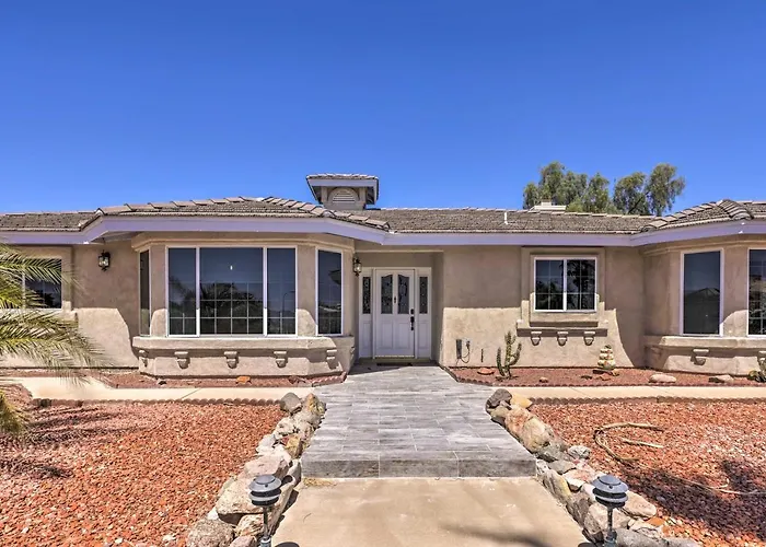Luxe W/ Detached Casita & Furnished Patio! *