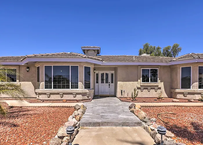 Dom wakacyjny Luxe W/ Detached Casita & Furnished Patio! Bullhead City
