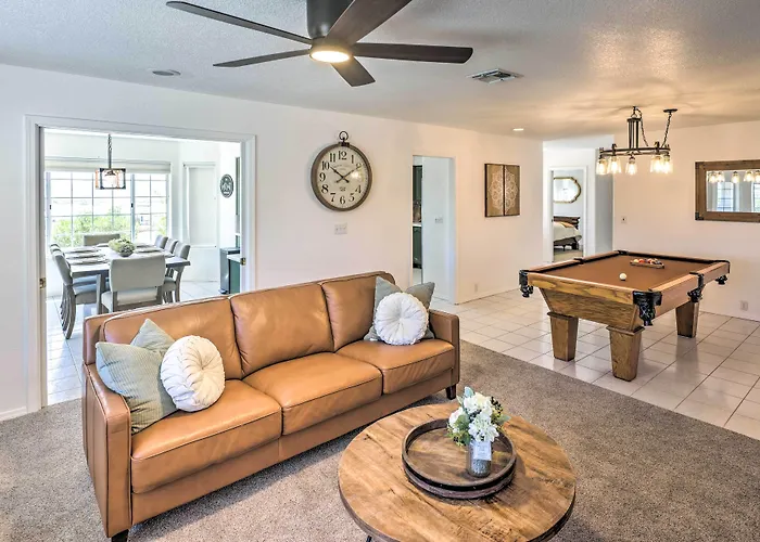 Luxe W/ Detached Casita & Furnished Patio! Dom wakacyjny
